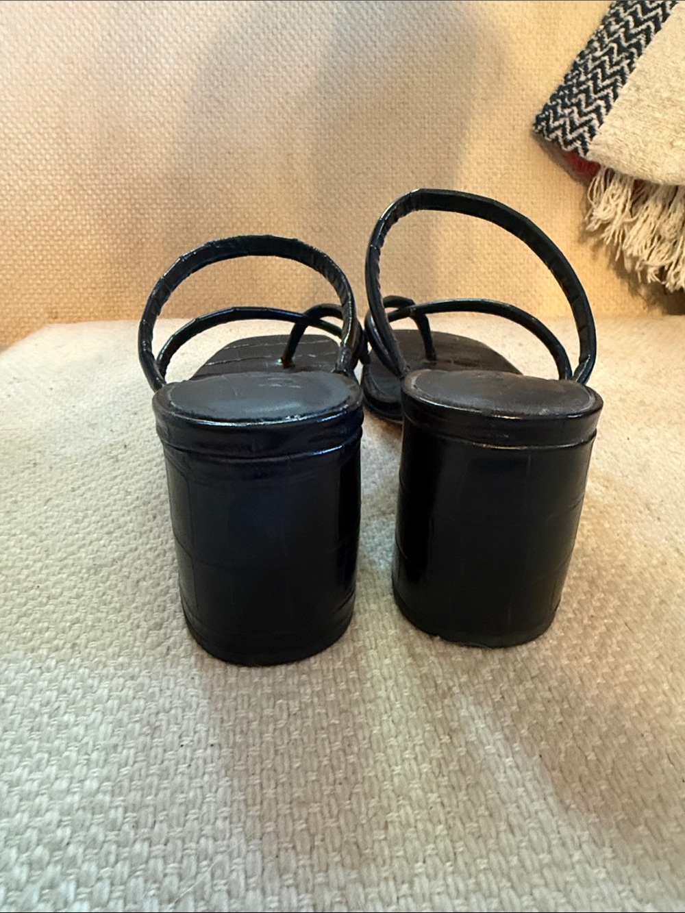 ANTONIO MELANI Black Faux-Croc Strappy Block Heel Sandals - Picture 2 of 4